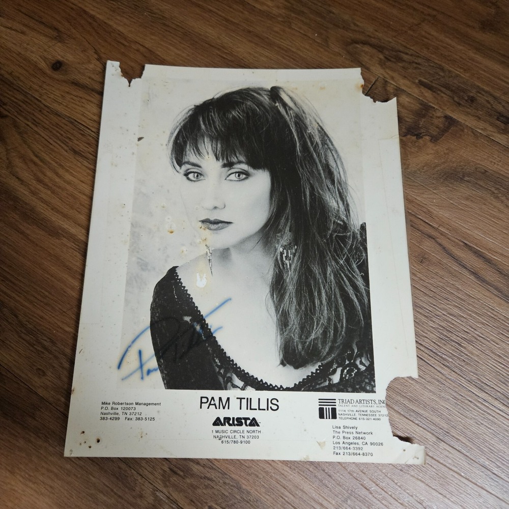 PAM TILLIS Country Music Singer Songwriter Autographed Signed Photo 8X10 VTG